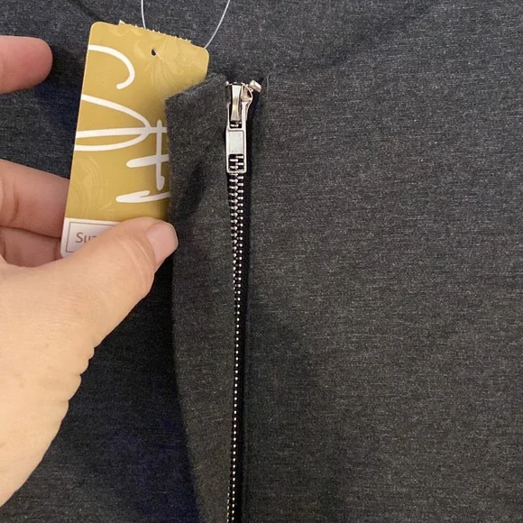 Suzanne Betro length 33” bust 42” Jacket size XL Chic Gray Flared Sleeves 20” - Picture 5 of 12